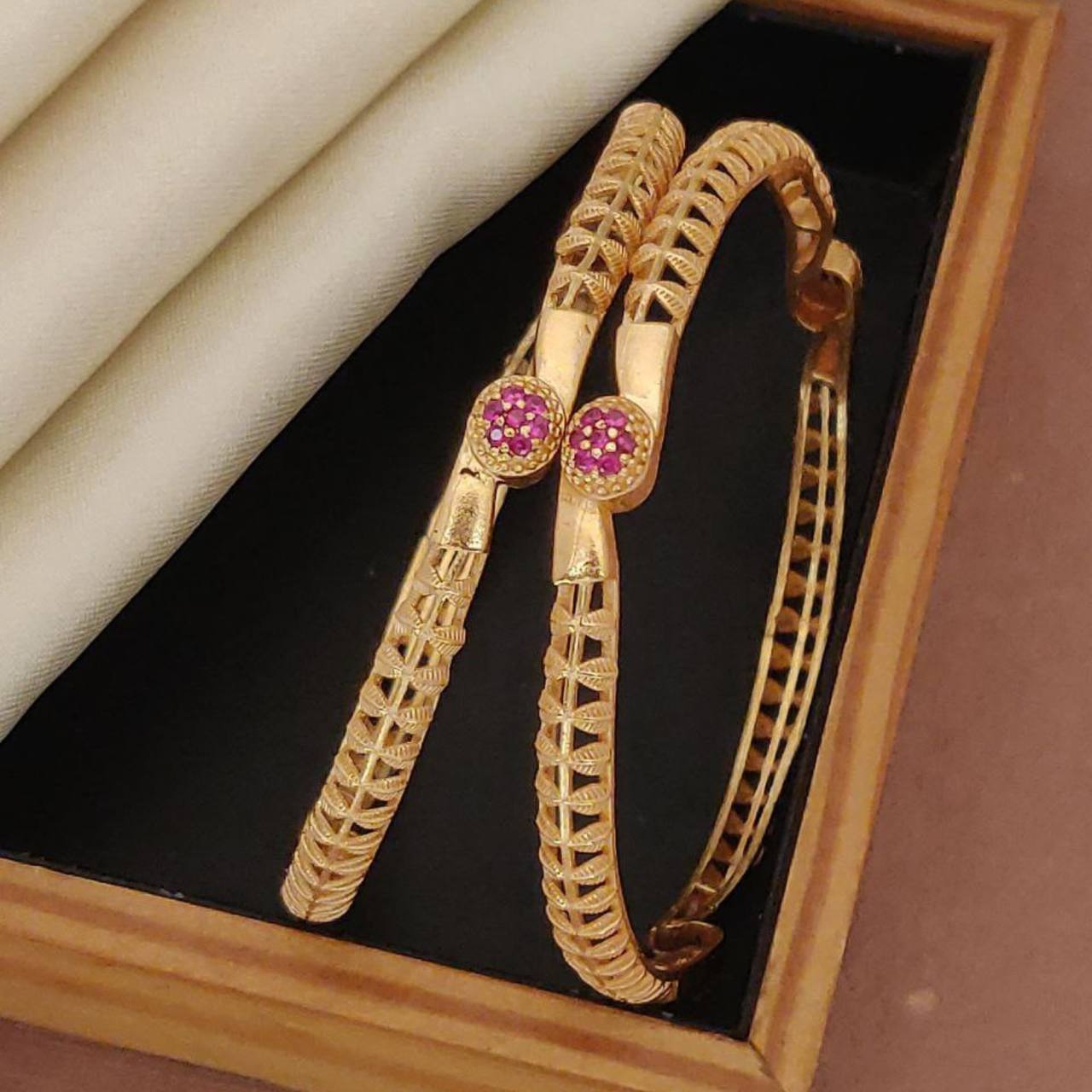 Versatile High Gold-Plated Diamond-Studded Bangles – Elegant for Everyday & Special Occasions