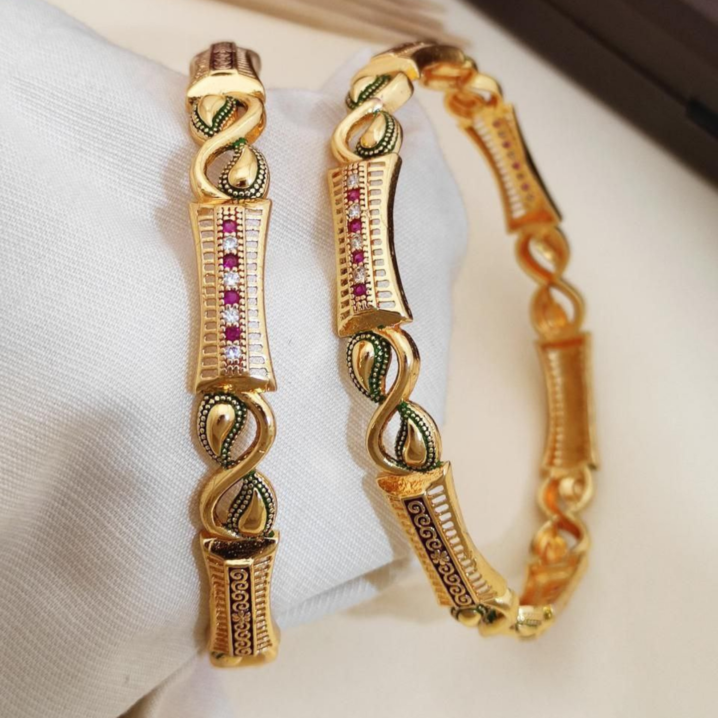 Versatile High Gold-Plated Diamond-Studded Bangles – Elegant for Everyday & Special Occasions