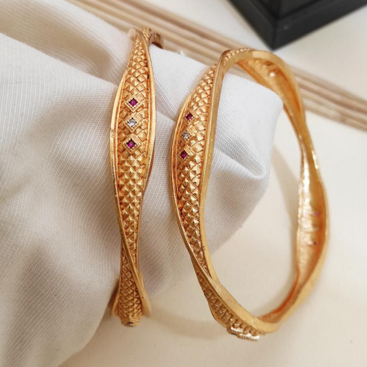 Versatile High Gold-Plated Diamond-Studded Bangles – Elegant for Everyday & Special Occasions