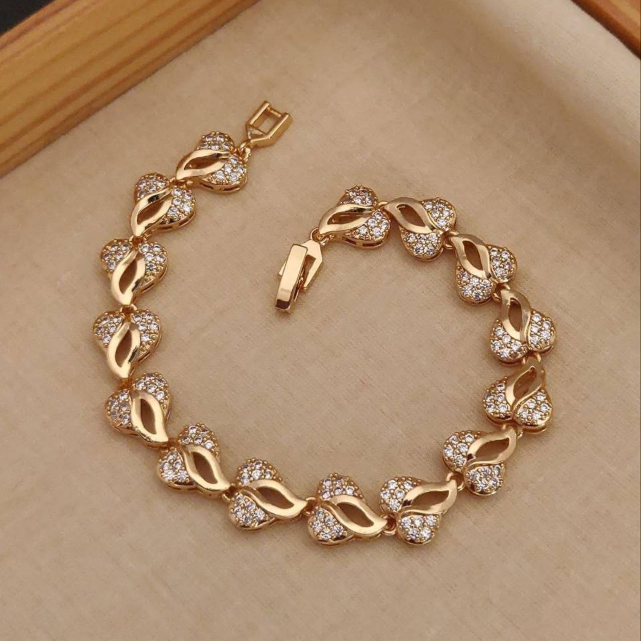 Elegant Rose Gold Plated Daily Wear AD Bracelet for Women