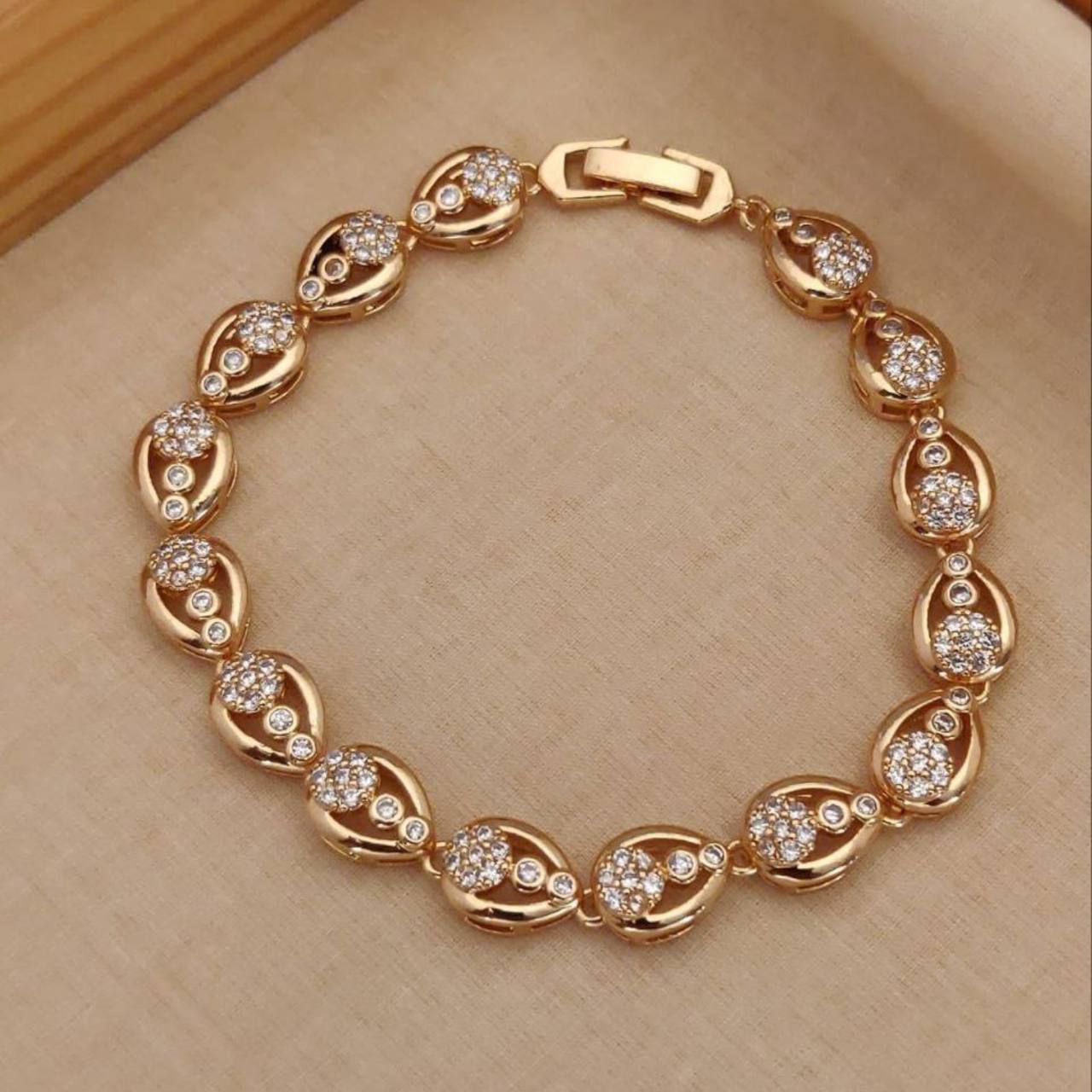 Elegant Rose Gold Plated Daily Wear AD Bracelet for Women